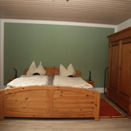 In Werratal With Terrace, Cleaning Included Apartman